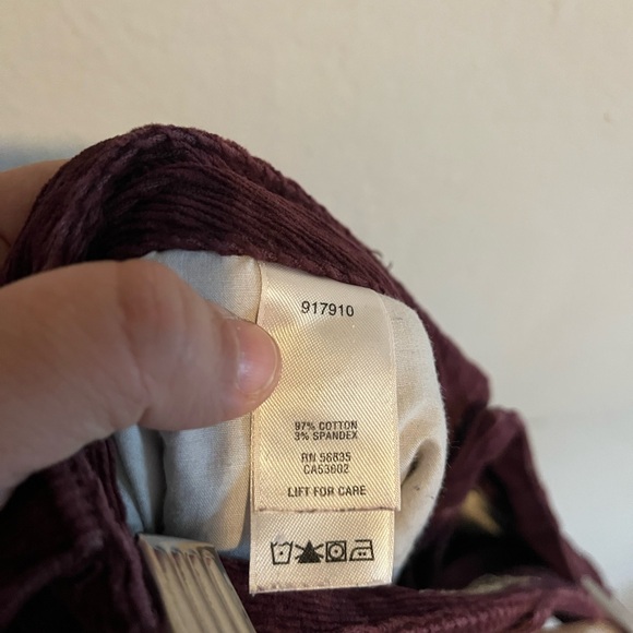 Cabelas Casuals Burgundy Corduroy Pants Straight Leg Casual Retro Size 6 - Picture 9 of 10